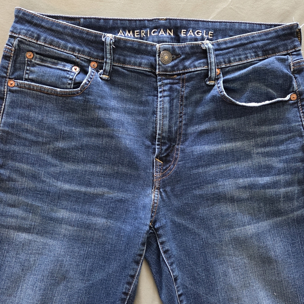American Eagle Outfitters Men's Blue Jeans